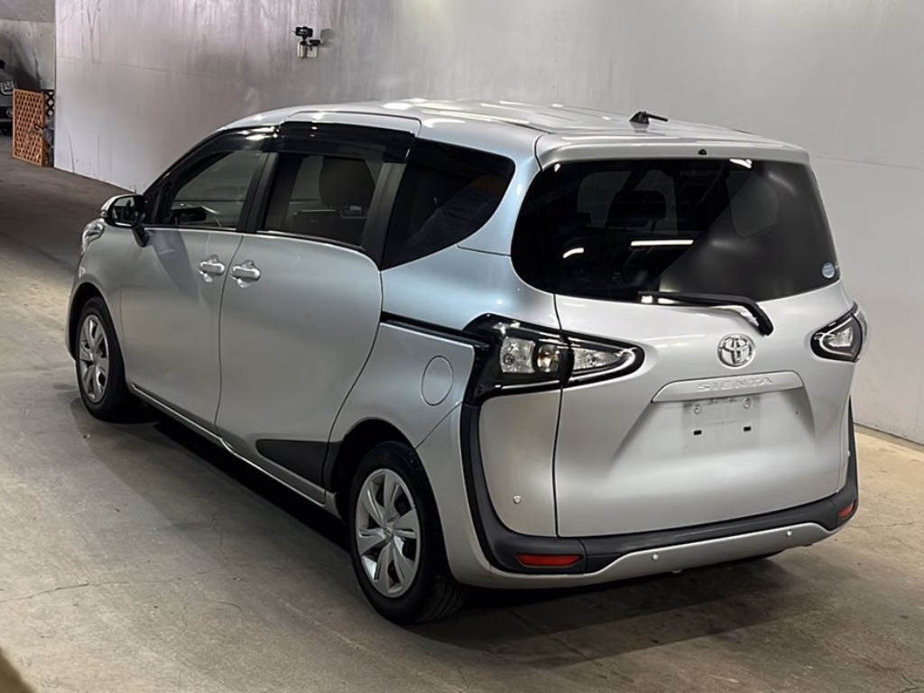 TOYOTA SIENTA