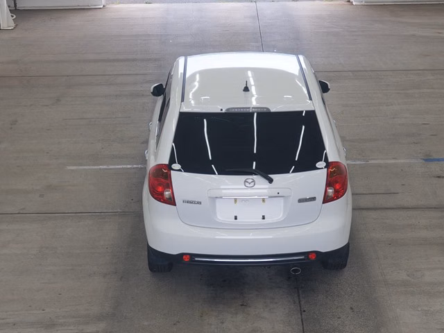 MAZDA VERISA