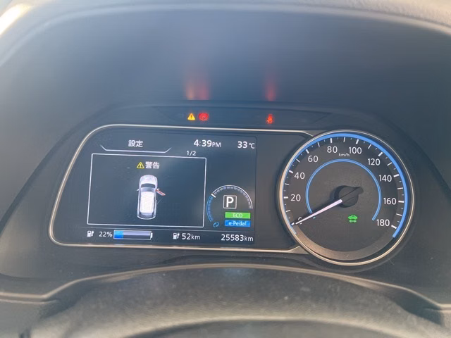 NISSAN LEAF