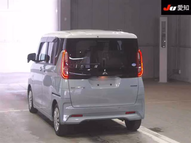 MITSUBISHI EK SPACE