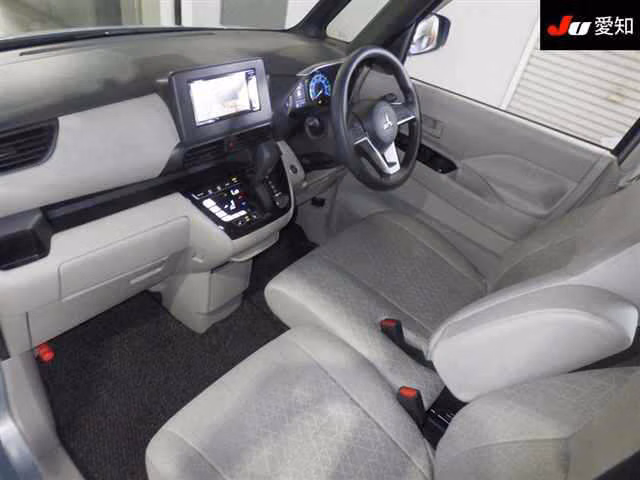 MITSUBISHI EK SPACE