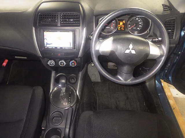 MITSUBISHI RVR