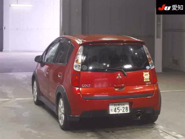 MITSUBISHI COLT