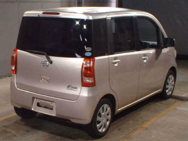 DAIHATSU TANTO EXE