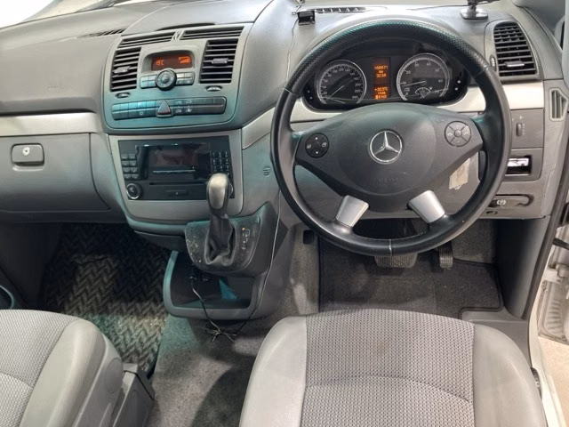 MERCEDES-BENZ V-CLASS