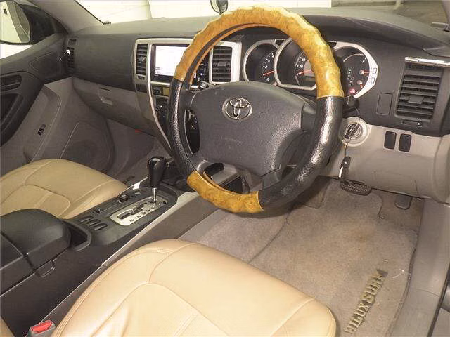 TOYOTA HILUX SURF