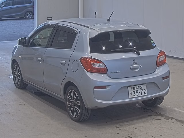 MITSUBISHI MIRAGE