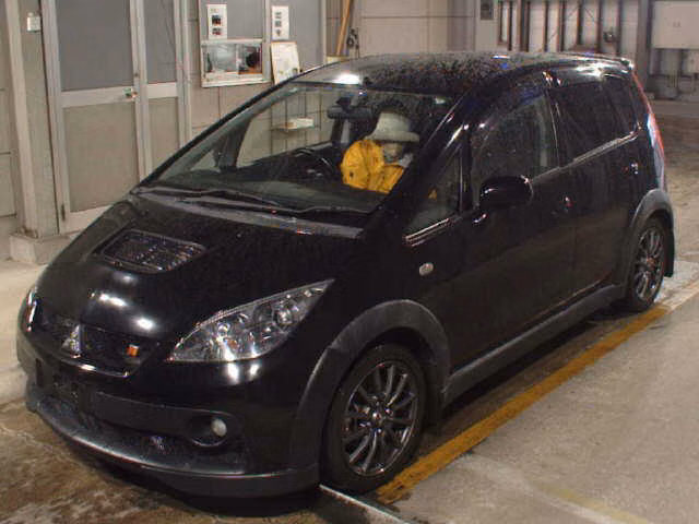 MITSUBISHI COLT