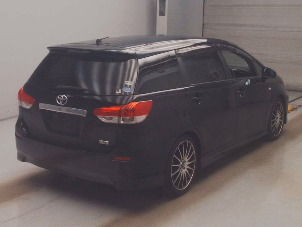 TOYOTA WISH