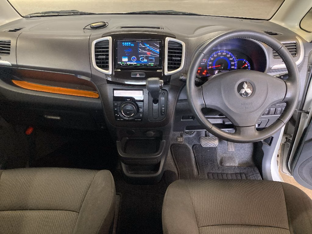 MITSUBISHI DELICA D:2