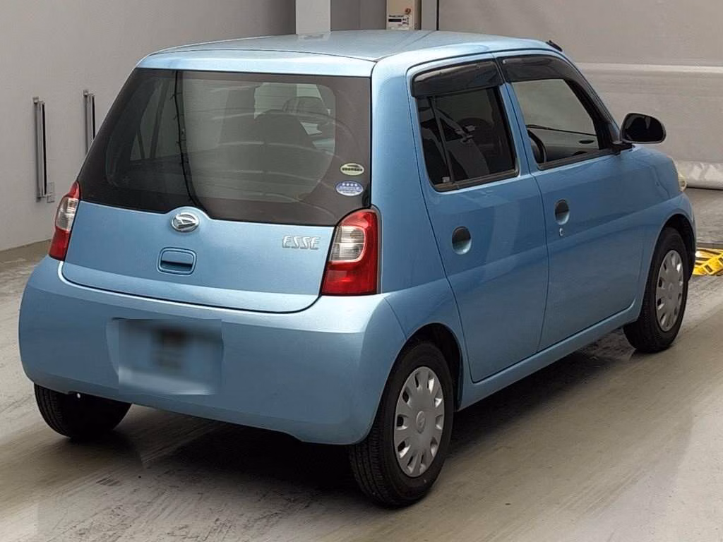 DAIHATSU ESSE