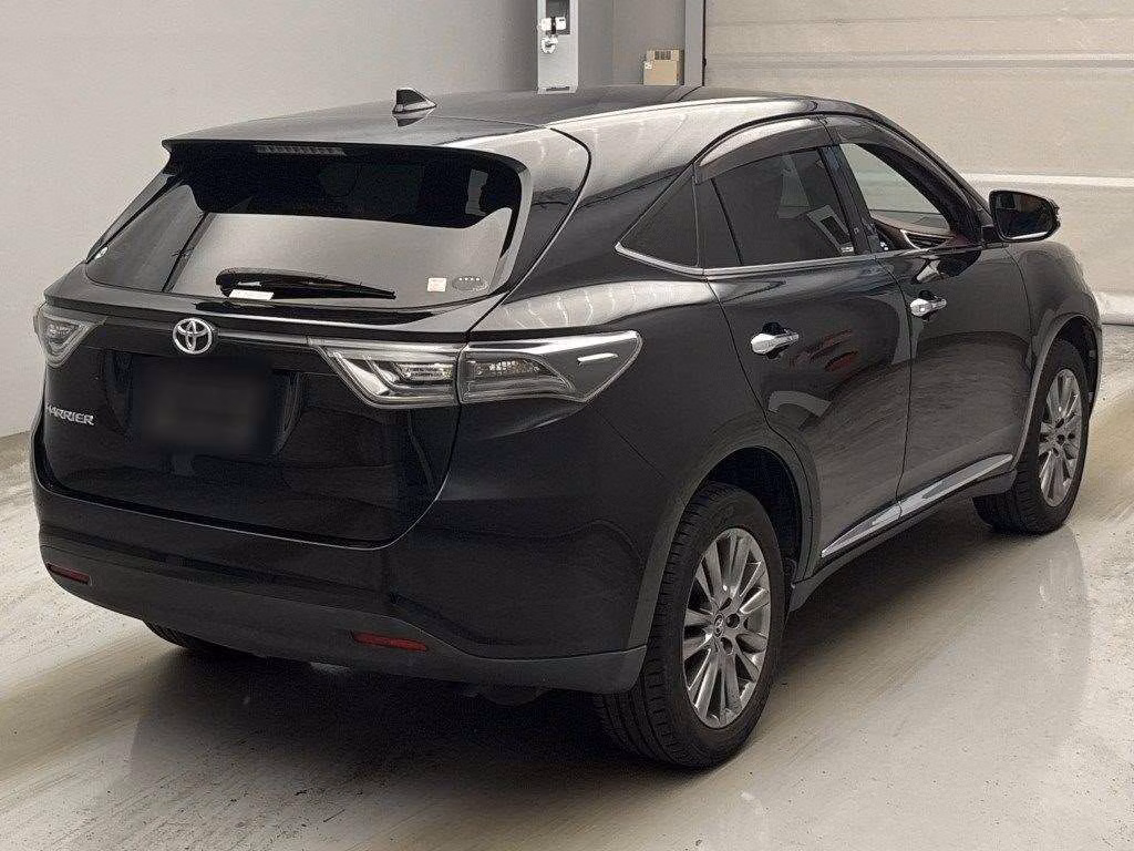 TOYOTA HARRIER