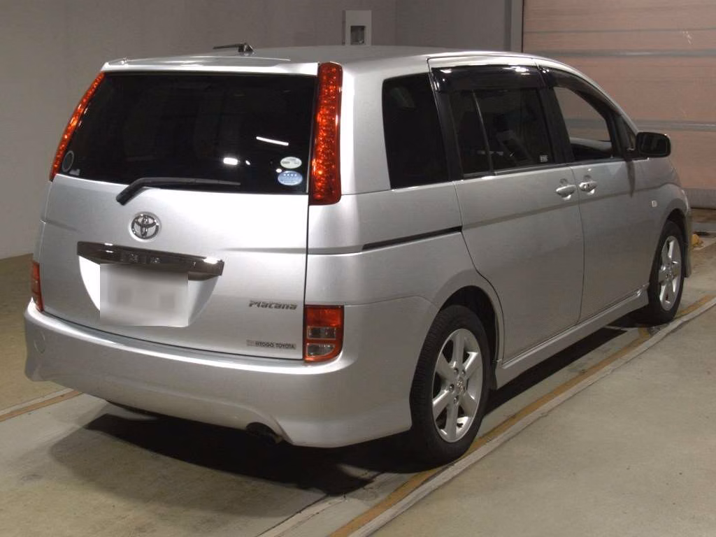 TOYOTA ISIS