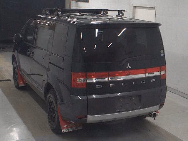 MITSUBISHI DELICA D:5