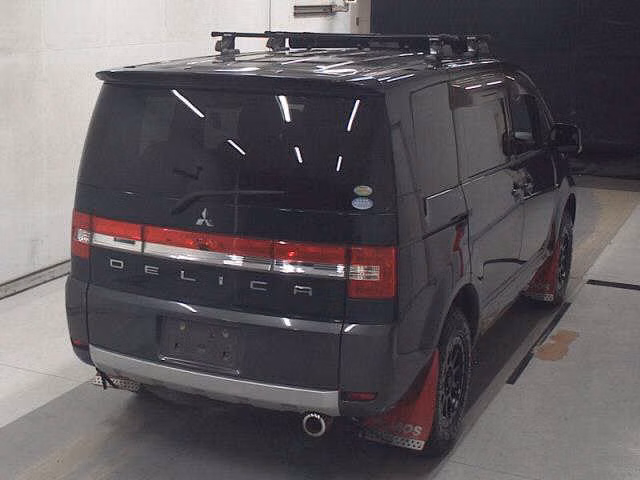 MITSUBISHI DELICA D:5