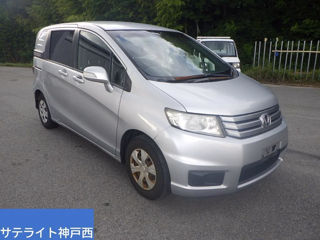 HONDA FREED SPIKE