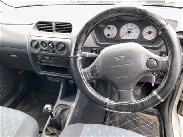 DAIHATSU TERIOS KID