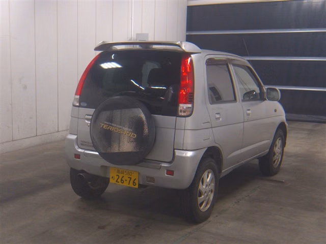 DAIHATSU TERIOS KID