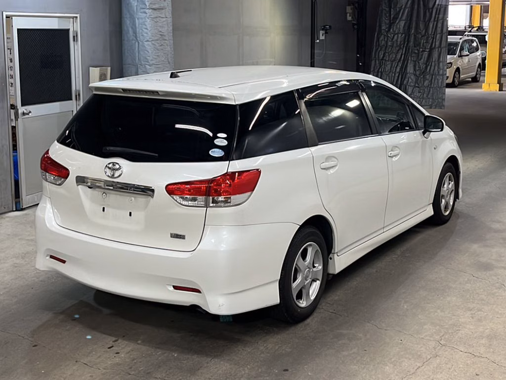 TOYOTA WISH