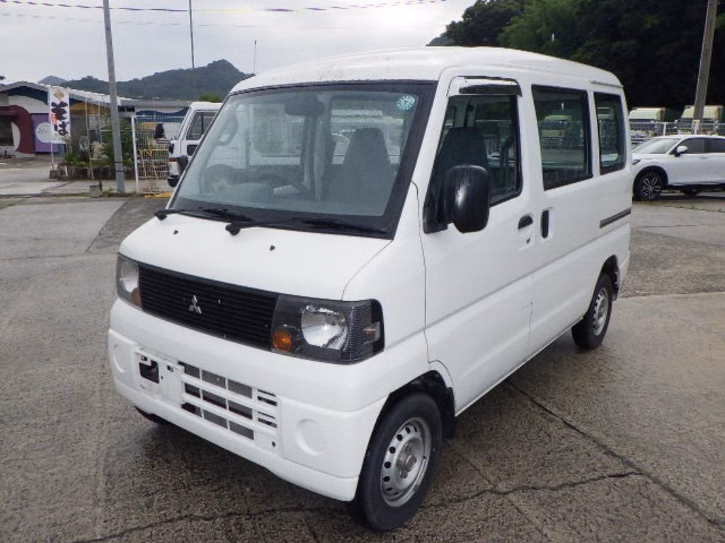 MITSUBISHI MINICAB