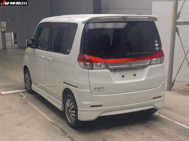 MITSUBISHI DELICA D:2