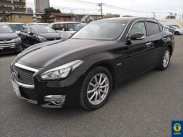 NISSAN FUGA