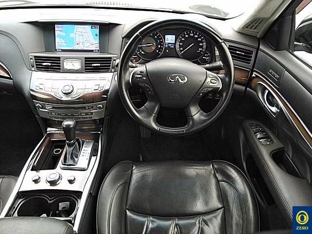 NISSAN FUGA