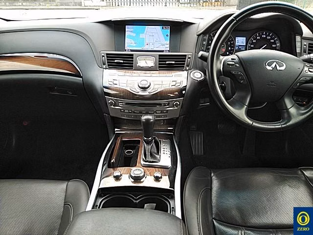 NISSAN FUGA