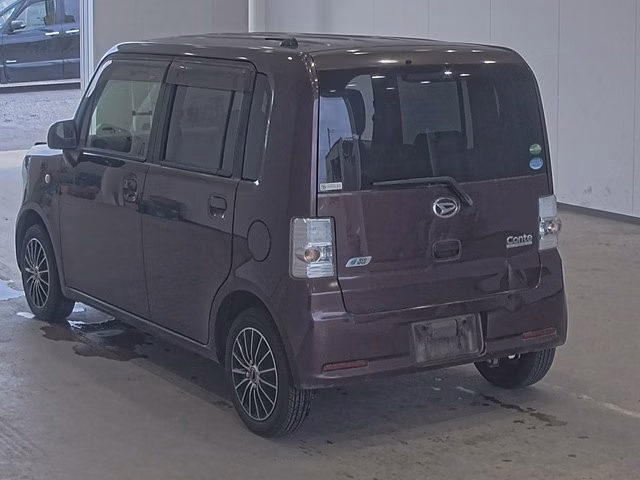 DAIHATSU MOVE CONTE