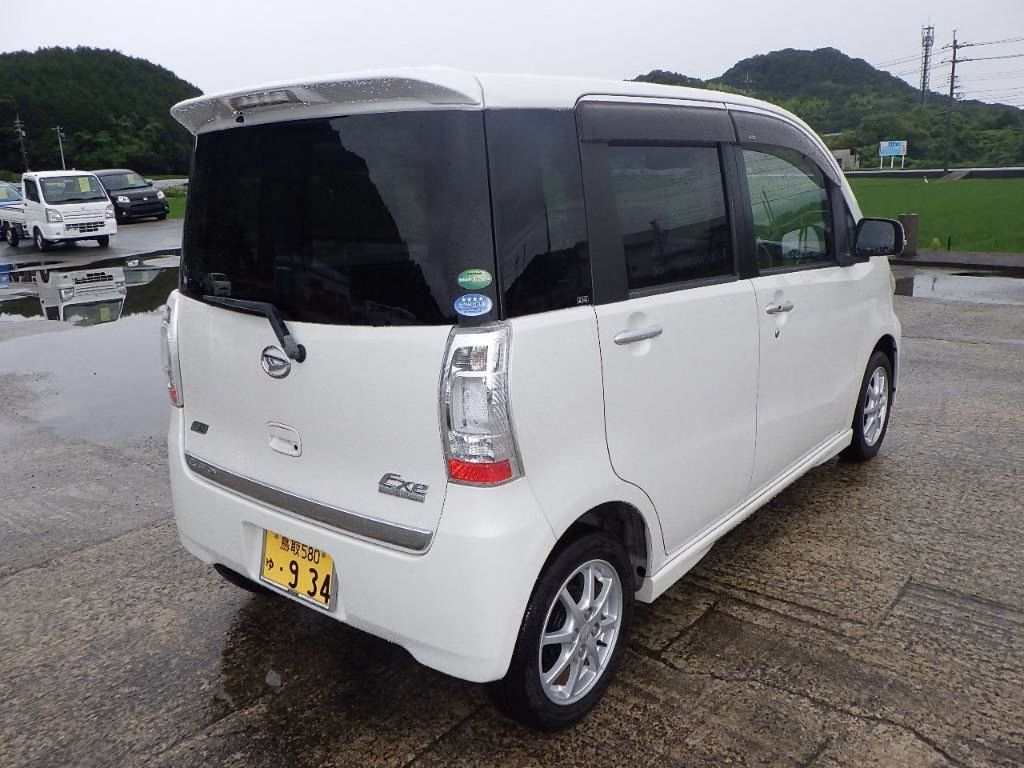 DAIHATSU TANTO EXE