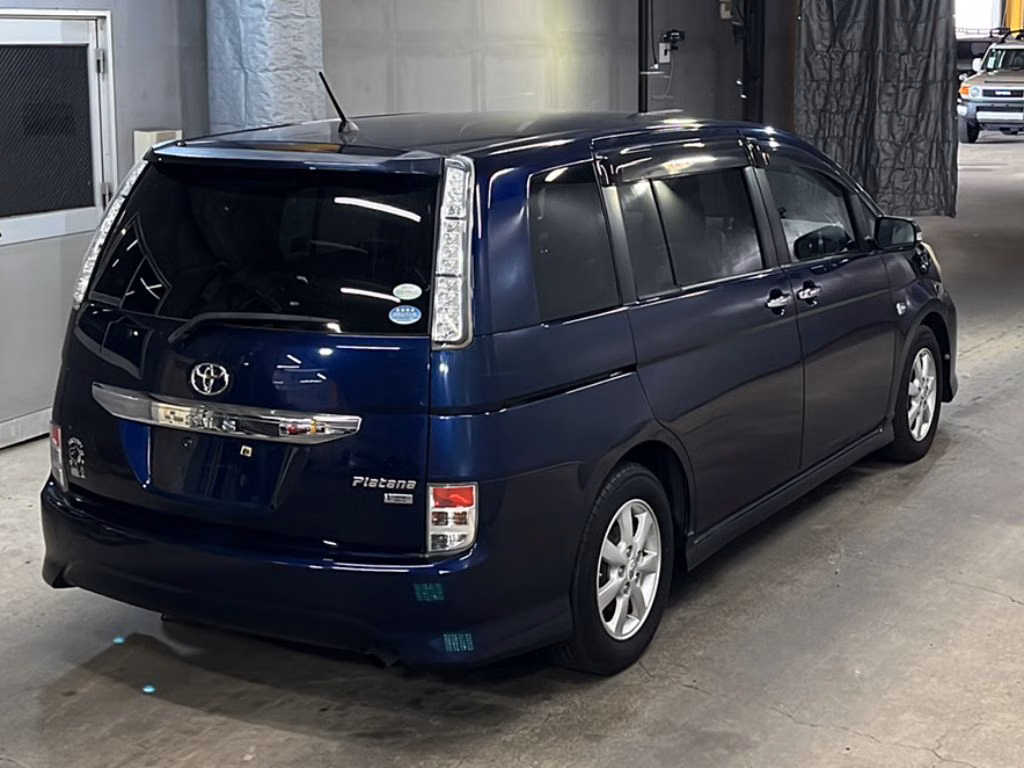 TOYOTA ISIS
