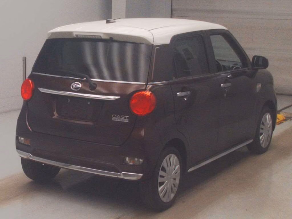 DAIHATSU CAST