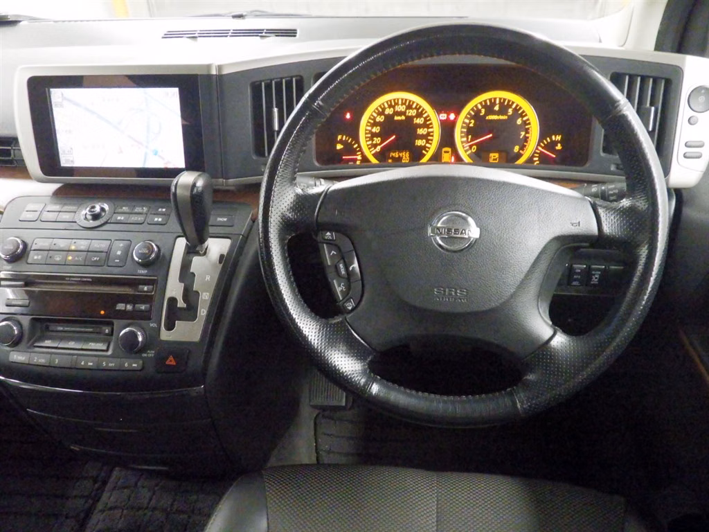 NISSAN ELGRAND
