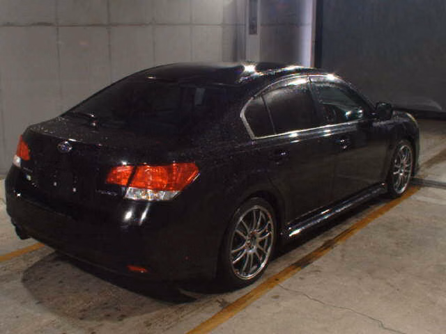 SUBARU LEGACY B4
