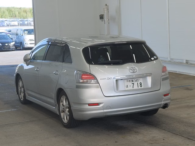 TOYOTA MARK X ZIO