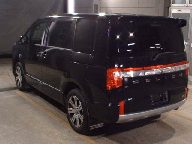 MITSUBISHI DELICA D:5
