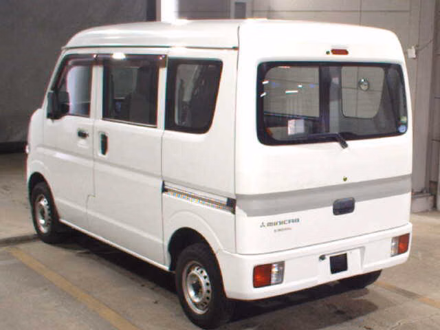 MITSUBISHI MINICAB