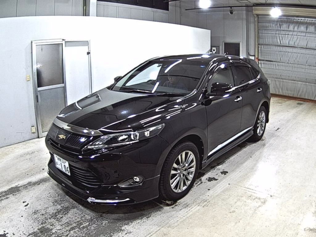 TOYOTA HARRIER