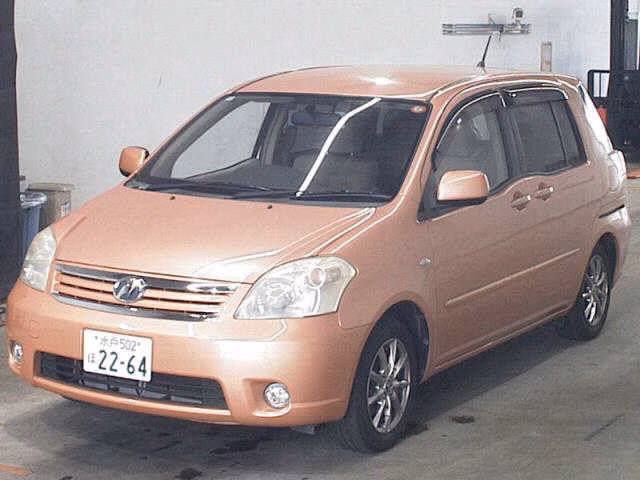 TOYOTA RAUM