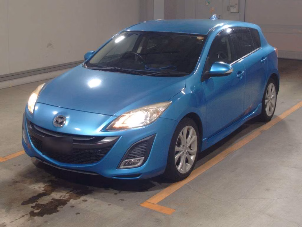 MAZDA AXELA