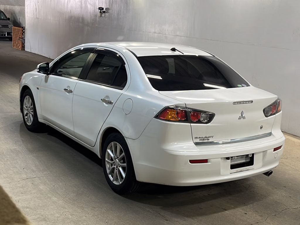 MITSUBISHI GALANT FORTIS