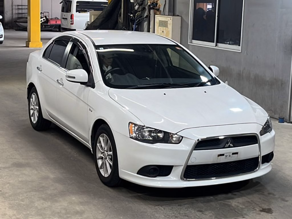MITSUBISHI GALANT FORTIS