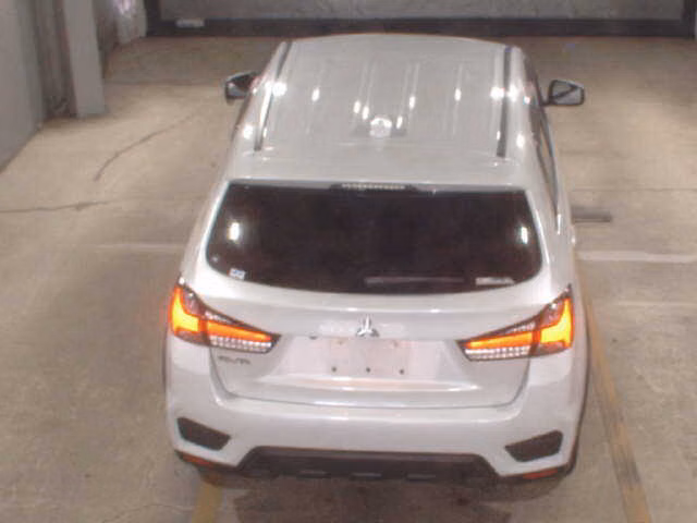 MITSUBISHI RVR