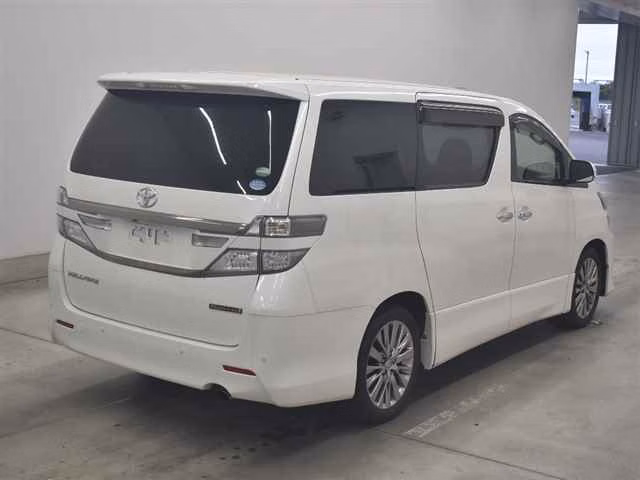 TOYOTA VELLFIRE