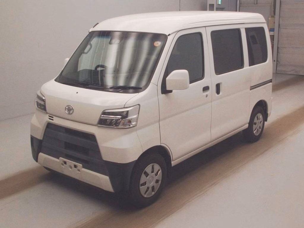 TOYOTA PIXIS VAN