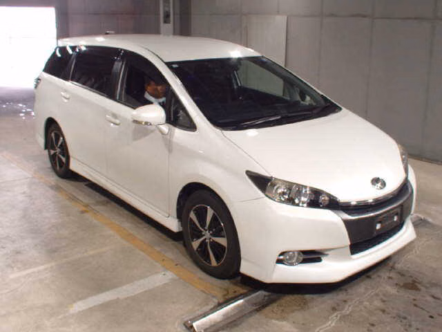 TOYOTA WISH