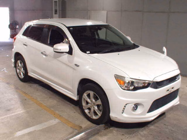 MITSUBISHI RVR