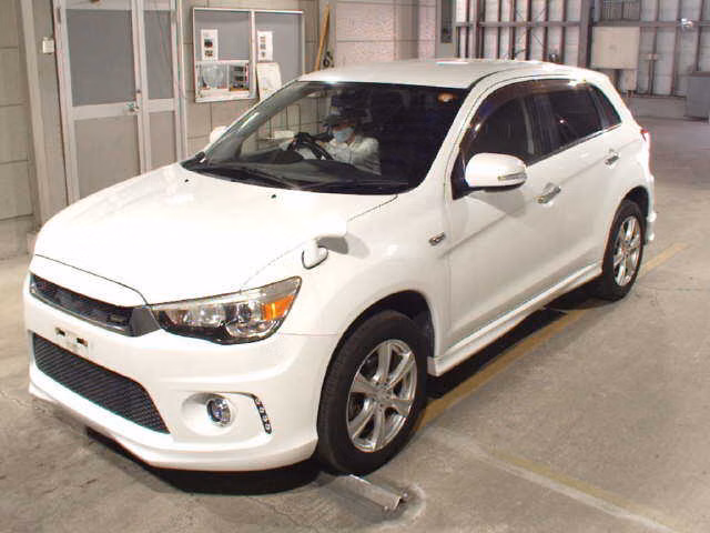 MITSUBISHI RVR