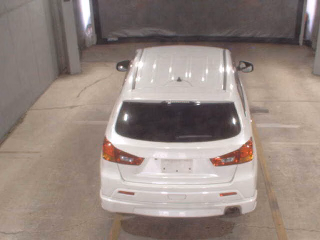 MITSUBISHI RVR