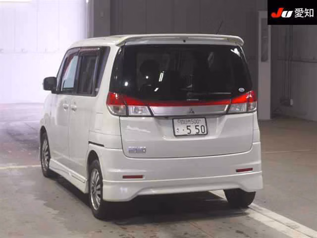 MITSUBISHI DELICA D:2